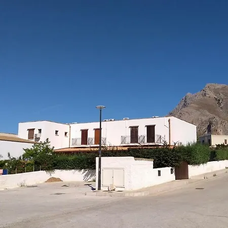 Holiday home Con Giardino Mandarino