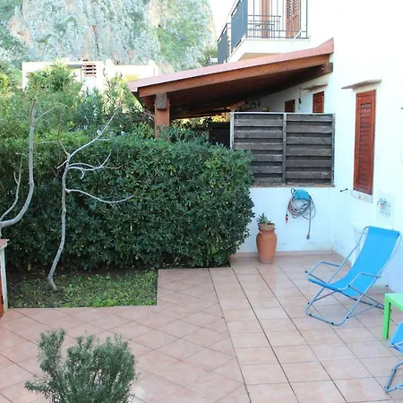 Con Giardino Mandarino Macari