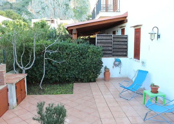 Con Giardino Mandarino Macari